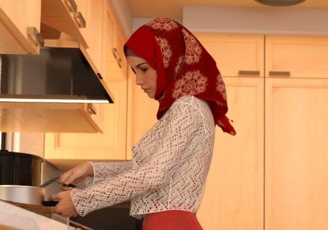 Ketahuan Anak dan Minta Jatah Juga dengan Kisah Terlarang